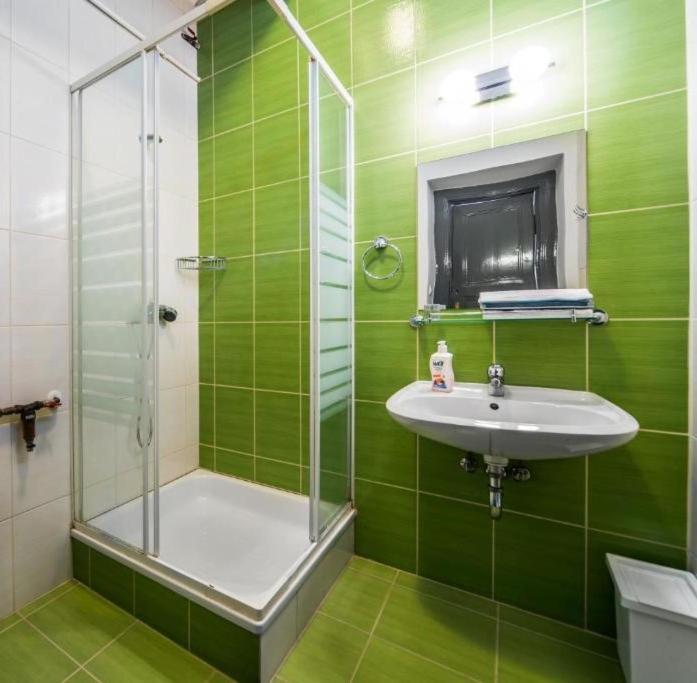 Dohany 1 2 Bedroom Apartment At Great Synagogue Budapest Bagian luar foto